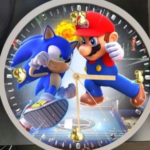 Mario n Sonic clock